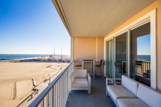 Belmont Towers 805 - 6