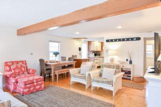 Lovely Home Minutes from Beach in Chatham - Chatham - 4