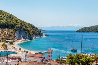 Ioanna House - Seaside Living, Walk to Beach - 6