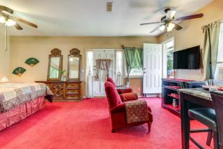 Charming Studio about 5 Mi to Stone Mountain Park - Stone Mountain - 5
