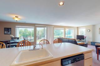 Park Pointe: (A104) - 3