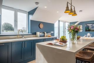 May Cottage & In Focus - Titchwell - 2