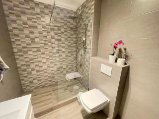 Cosmopolitan Apartament Prima Shops - Oradea - 5