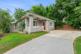 Spacious Home Near Zoo Atlanta l Sleeps 12 Includ - Atlanta - 3