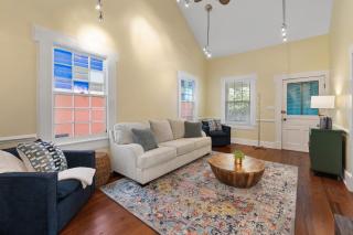 Casa Amarillo l Steps to Historic District - 7