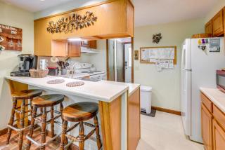 New Hampshire Vacation Rental - Walk to Beach! - Madison - 2