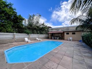 Residencial IL Pevero, condomínio com piscina e área gourmet a uma quadra da Praia de Taperapuã aptos com 2 quartos - 4