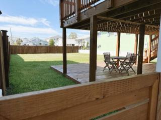 Little Paddle in Boardwalk District - 2 Blocks to Beach Boardwalk & Lake - Carolina Beach - 8