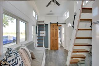 The Chardonnay Chalet Defiance Studio Trail! - 1