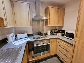 Spacious Apartment in Old Town Stevenage SG1 with Free Parking, and Free Wi-Fi by White Orchid property Relocation - Stevenage - 3