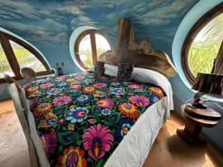 Beachfront Paradise Boutique Hotel - Casa Alebrijes Jacuzzi Suite - Playa Agua Blanca - 9
