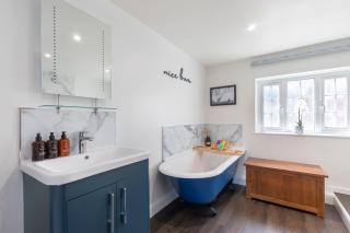 Beautiful Danford House & Lodge with Hot Tub - Hartpury - 6
