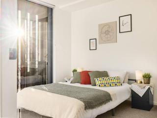 Stunning Mount View Modern Apartment MtGravatt CBD - 2