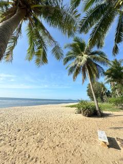 2-bed house near beach w/ aircon - Ban Krut - 1