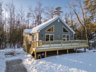 Unwind at Our Beautiful Sanctuary - Scenic Views home - 1