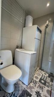 Modernt gästhus med två sovrum och sovmöjlighet för upp till fem personer - 1