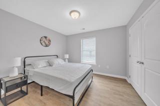 Stonecrest 623, 2bd Apt I Free Parking I Pool - New Albany - 5