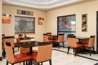 Ramada by Wyndham Locust Grove - Locust Grove - 6