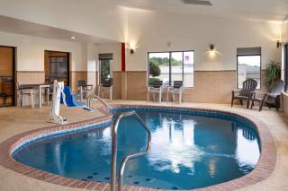Ramada by Wyndham Locust Grove - Locust Grove - 4