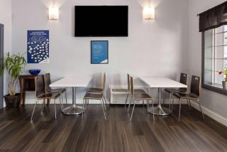 Days Inn by Wyndham Aberdeen - 5