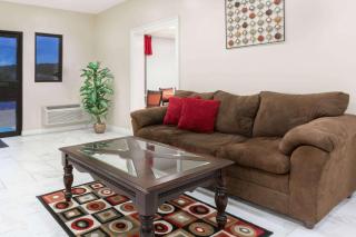 Ramada by Wyndham Pelham - Pelham - 7