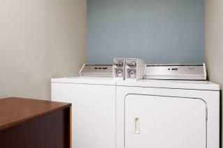 Baymont by Wyndham Boardman - Boardman - 1