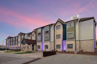 Microtel Inn & Suites by Wyndham Buda Austin South - 9