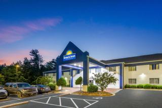 Days Inn & Suites by Wyndham Siler City - Siler City - 8