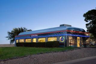 Travelodge by Wyndham Vaughn - Vaughn - 1