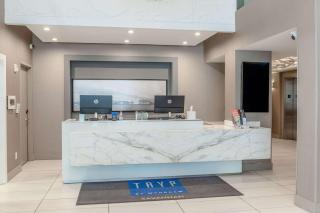 TRYP by Wyndham Savannah - Savannah - 4