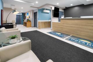 Days Inn by Wyndham Staten Island - 5