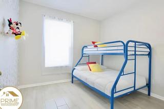 Renewed Cozy 4BD Great Location Near Disney! - 2