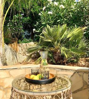 Villa Marlena, Calonge, Costa Brava,1 luxe private studio-appartement with private pool in quiet area, adults only, Catalonia, Spain - Calonge - 2