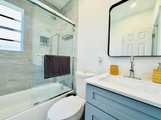 Fort Lauderdale Retreat, Fenced Yard, Bbq, N Beach - Fort Lauderdale - 4