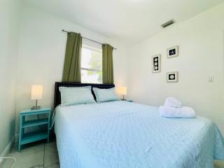 Fort Lauderdale Retreat, Fenced Yard, Bbq, N Beach - Fort Lauderdale - 7