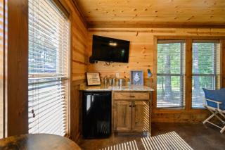 Diamond In The Pines - Broken Bow - 4