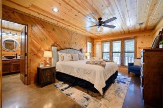 Diamond In The Pines - Broken Bow - 1