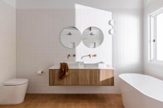 Blackbutt House - Luxe Retreat With Pool and Sauna - Suffolk Park - 4