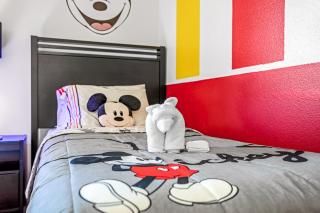Disney Family Fun Resort, Pool and Game Room - Davenport - 5
