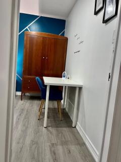 K4 Room Near Airport - Mississauga - 2