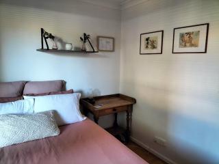 All the comforts by the lake - 9