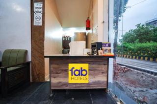 FabHotel SS Dham - 8