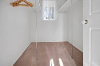 4 Bedroom Delight In Bathurst - Eglinton - 6