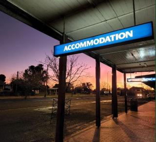 The Court House Hotel Narromine - Narromine - 2