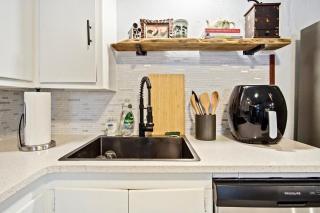 3br Holiday Home Full Kitchen Laundry #c1 - 1