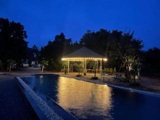 Sukcharoen Farm - - 6