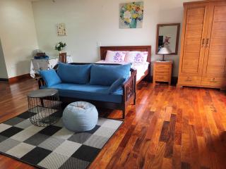 The Delice house near Train street, old Quarter - 6