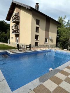 Home with a Swimming Pool - Bihać - 6