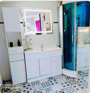 La petite maison au jacuzzi - - 2
