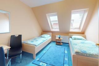 Großzügige Wohnung mit Küche - 7